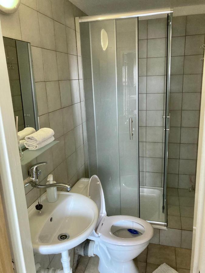 Penzion U Thuje Trebon Bagian luar foto