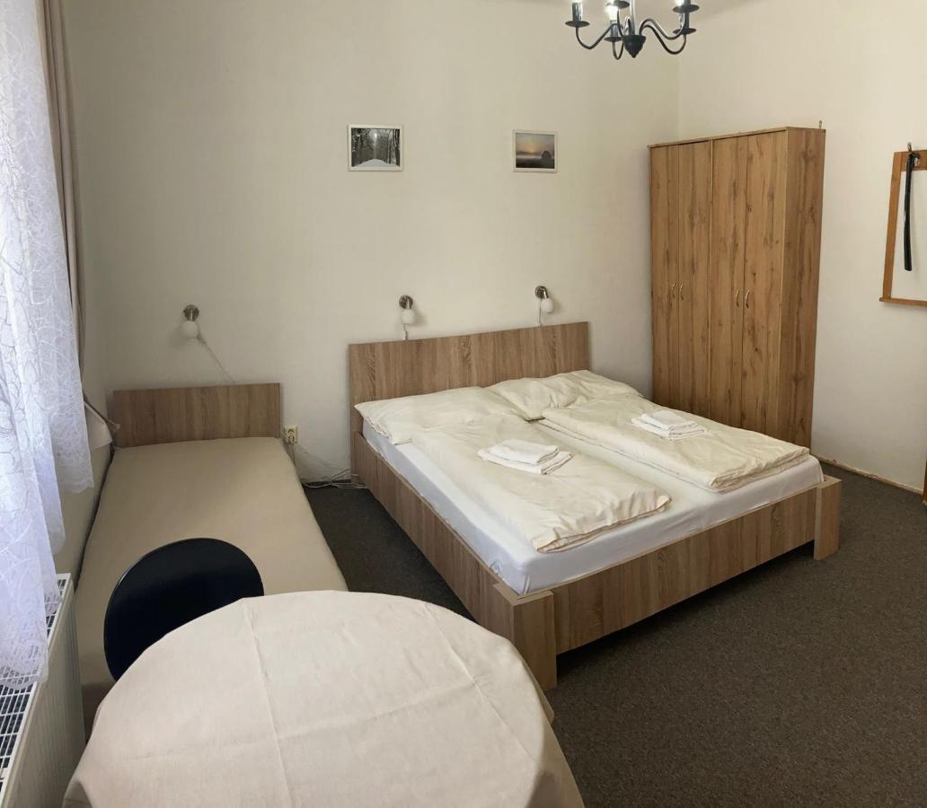 Penzion U Thuje Trebon Bagian luar foto
